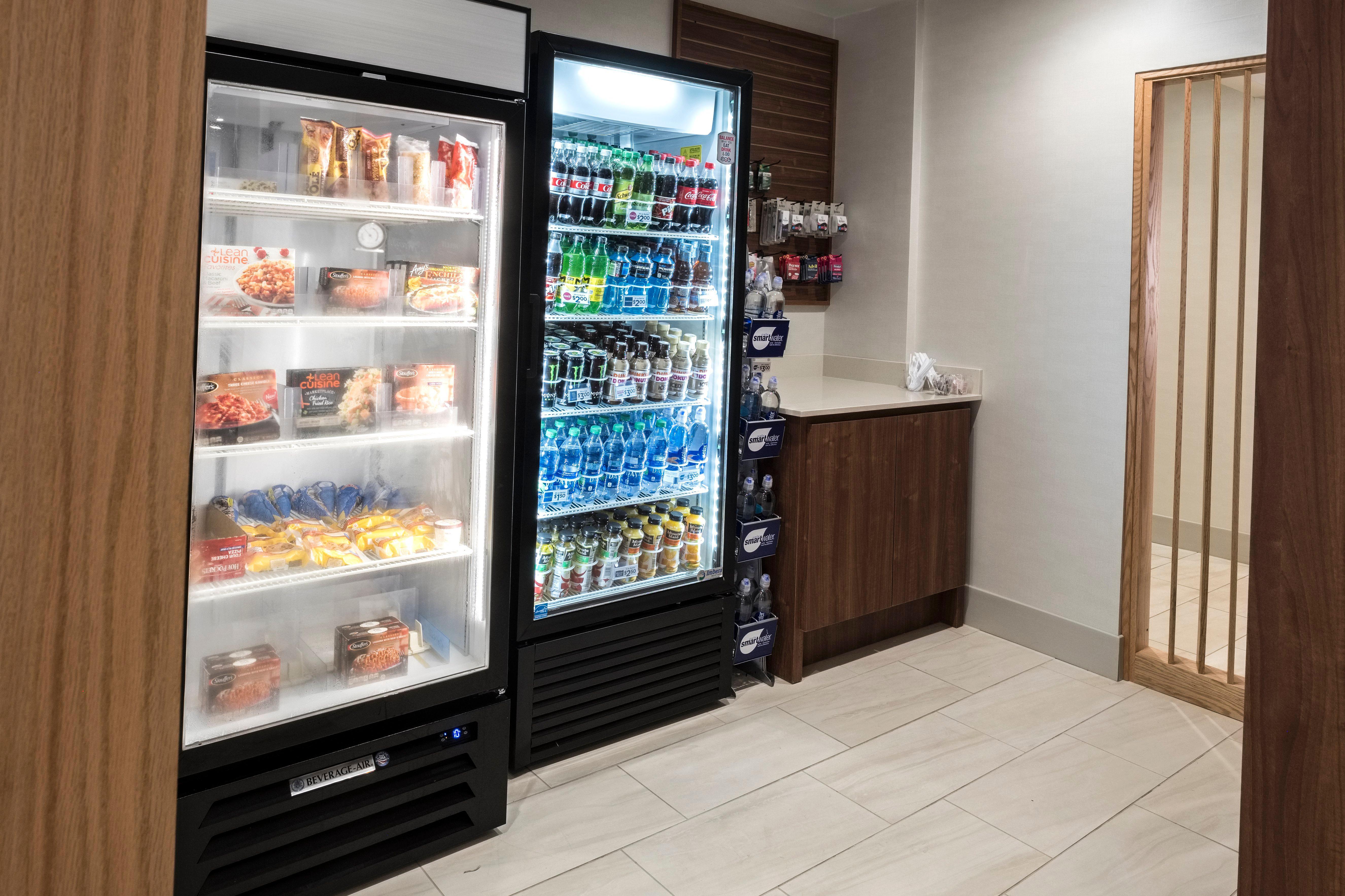 Holiday Inn Express & Suites - Commerce By Ihg Exteriör bild